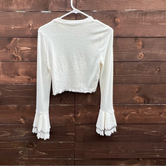 Lost & Wander Crop Top Bell Sleeves - Picture 3 of 4